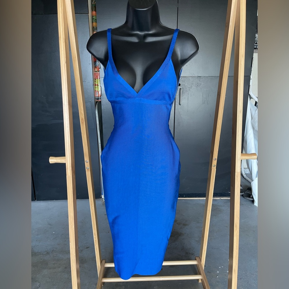 Sexy royal blue body con dress